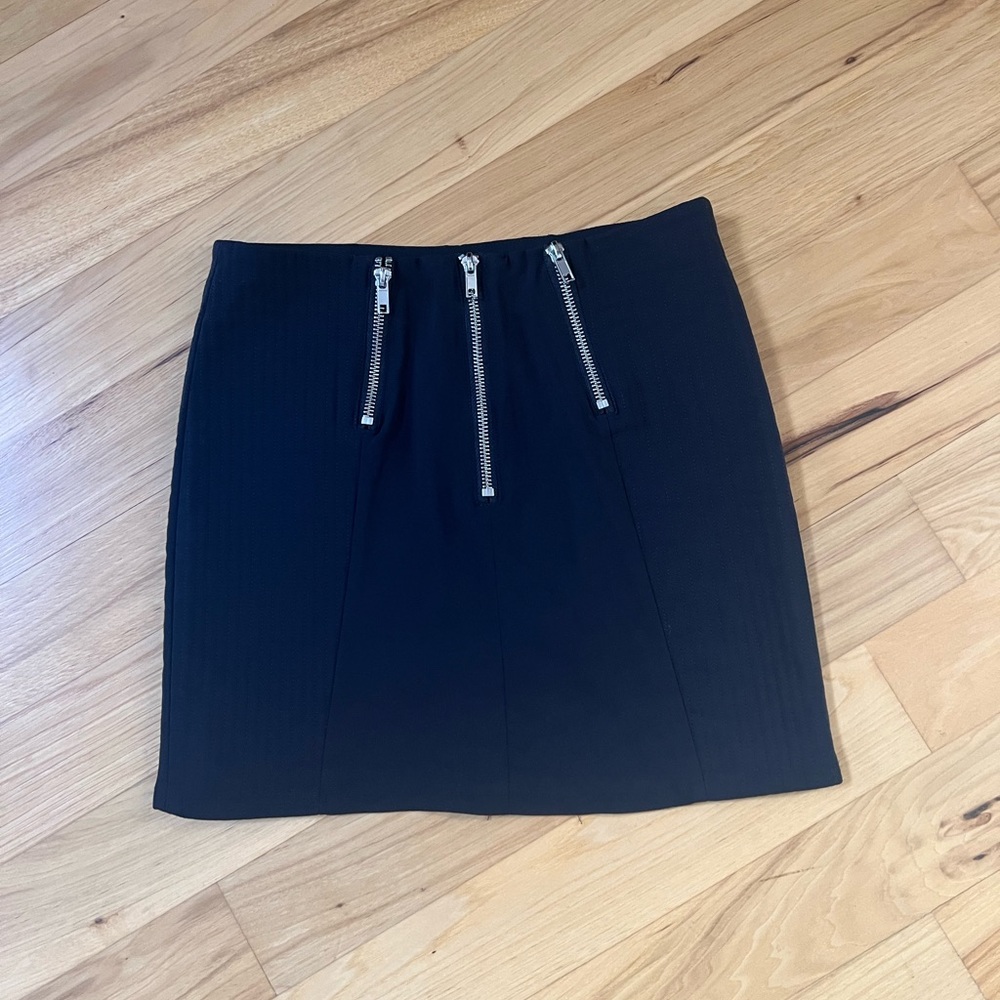 Black mini skirt by H&M